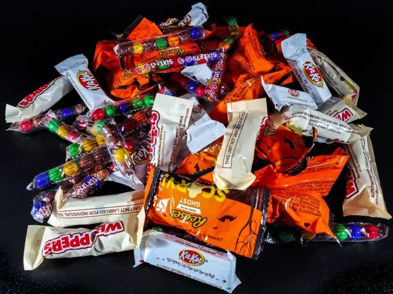 DoorDash Halloween candy trends reveal sour surge and retro revival DoorDash Halloween candy trends